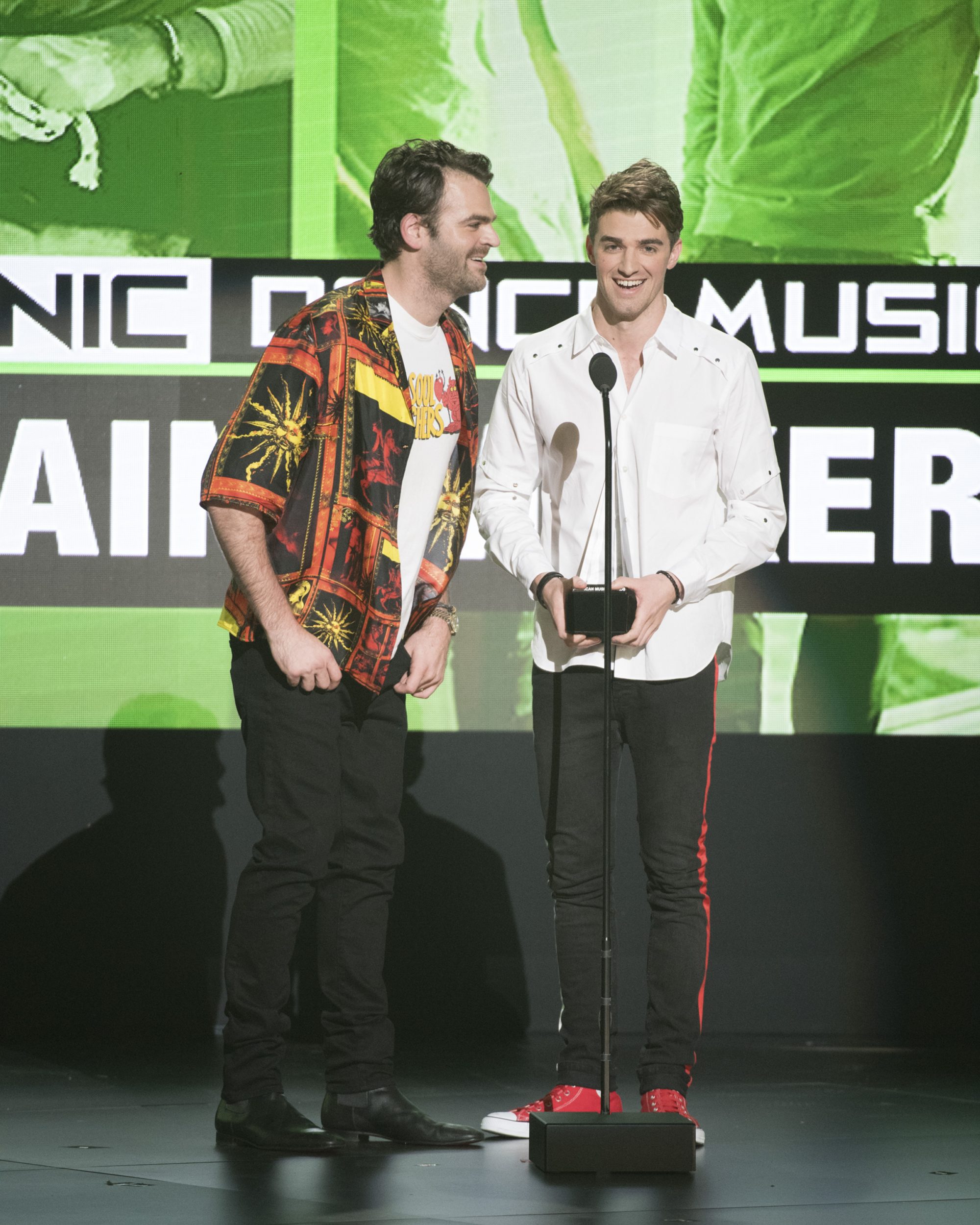 THE 2016 AMERICAN MUSIC AWARDS(r) - The “2016 American Music Awards,” the world’s biggest fan-voted award show, broadcasts live from the Microsoft Theater in Los Angeles on SUNDAY, NOVEMBER 20, at 8:00 p.m. EST, on ABC. (Image Group LA/ABC) THE CHAINSMOKERS