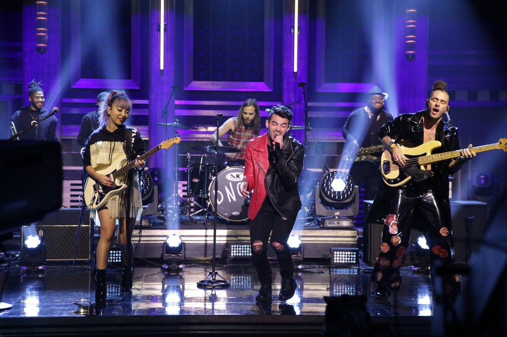 THE TONIGHT SHOW STARRING JIMMY FALLON -- Episode 0575 -- Pictured: Musical guest DNCE performs on November 21, 2016 -- (Photo by: Andrew Lipovsky/NBC)