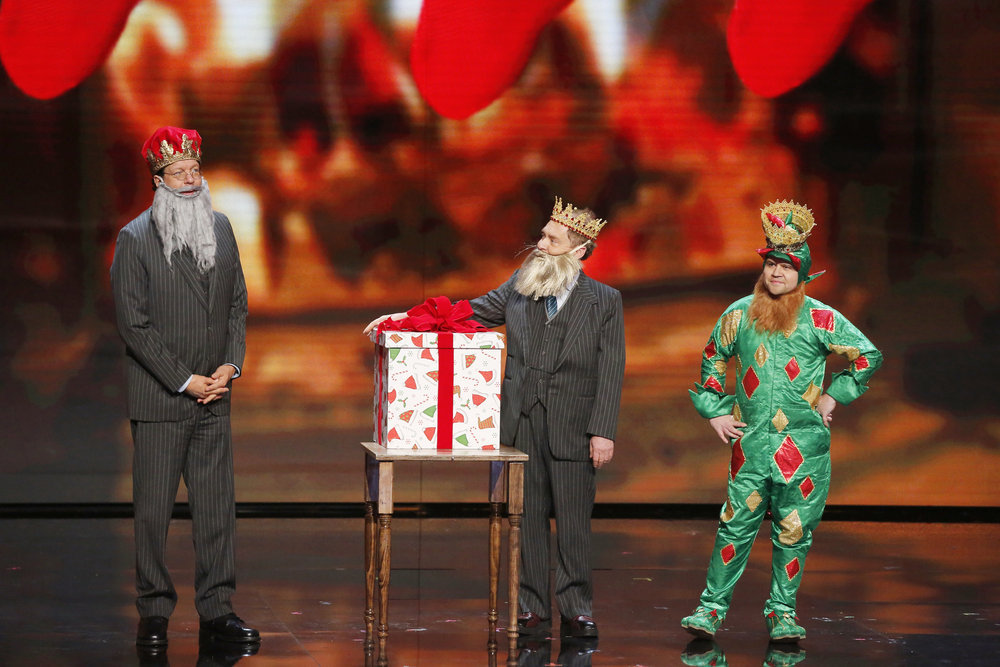 AMERICA'S GOT TALENT -- "Americas Got Talent Holiday Spectacular" -- Pictured: (l-r) Penn Jillette, Raymond Teller, John van der Put as Piff the Magic Dragon -- (Photo by: Trae Patton/NBC)