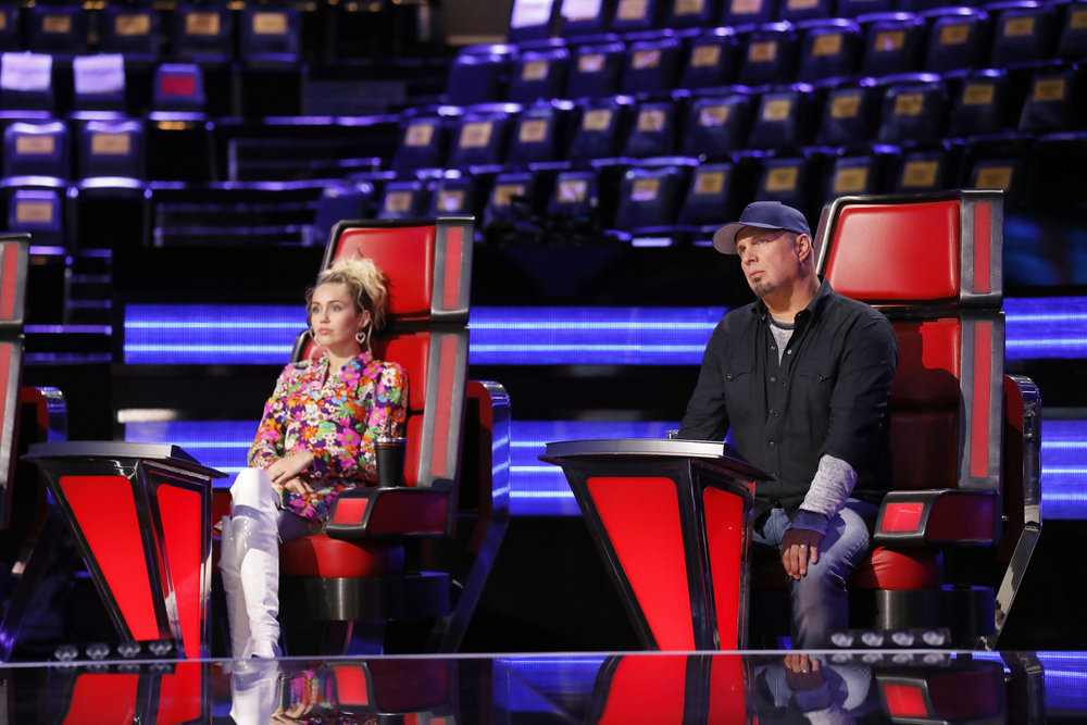 THE VOICE -- "1114 Reality" -- Pictured: (l-r) Miley Cyrus, Garth Brooks -- (Photo by: Trae Patton/NBC)