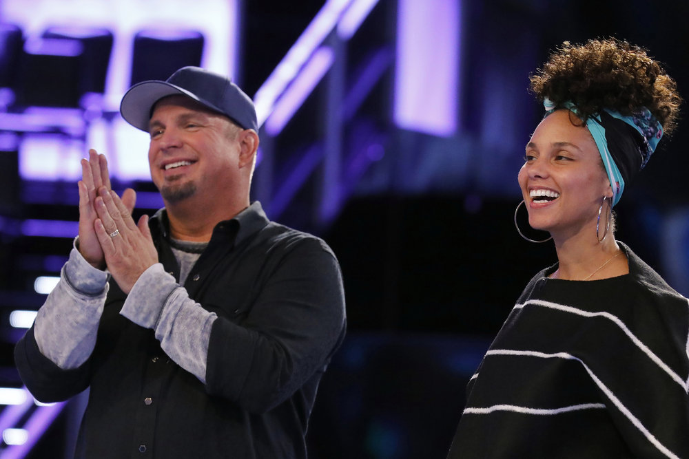 THE VOICE -- "1114 Reality" -- Pictured: (l-r) Garth Brooks, Alicia Keys -- (Photo by: Trae Patton/NBC)