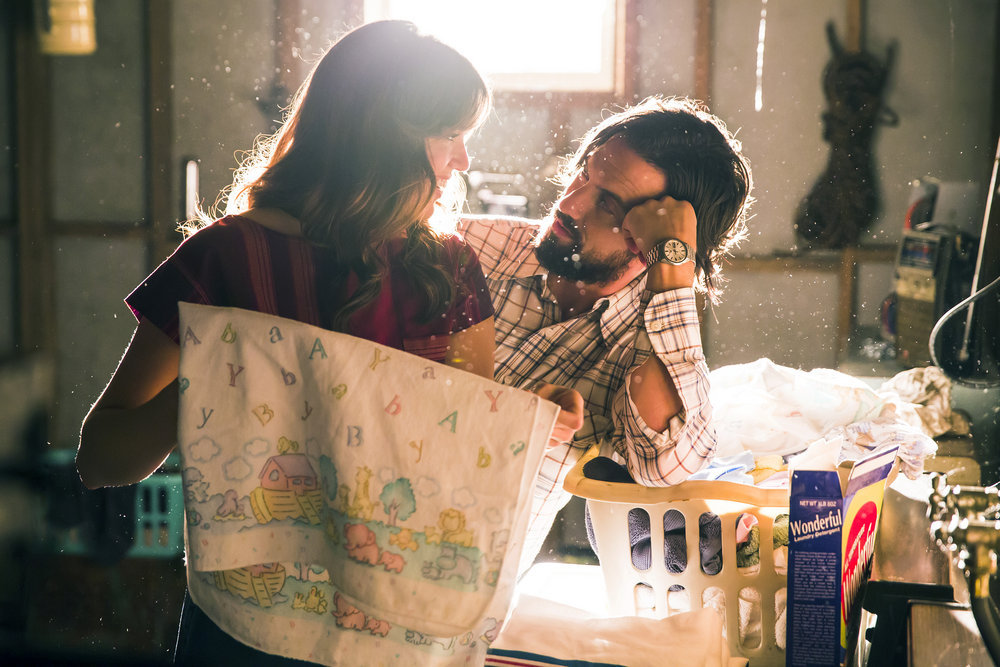 THIS IS US -- "The Best Washing Machine in the Whole World " Episode 107 -- Pictured: (l-r) Mandy Moore as Rebecca, Milo Ventimiglia as Jack -- (Photo by: Ron Batzdorff/NBC)