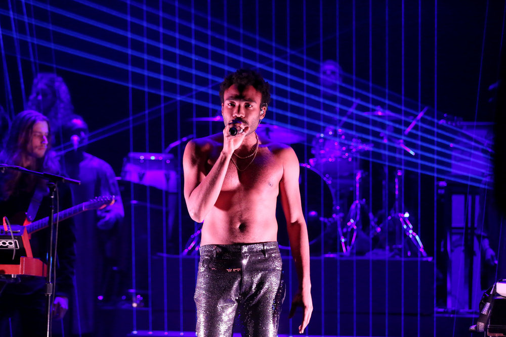 THE TONIGHT SHOW STARRING JIMMY FALLON -- Episode 0591 -- Pictured: Musical guest Childish Gambino performs on December 14, 2016 -- (Photo by: Andrew Lipovsky/NBC)