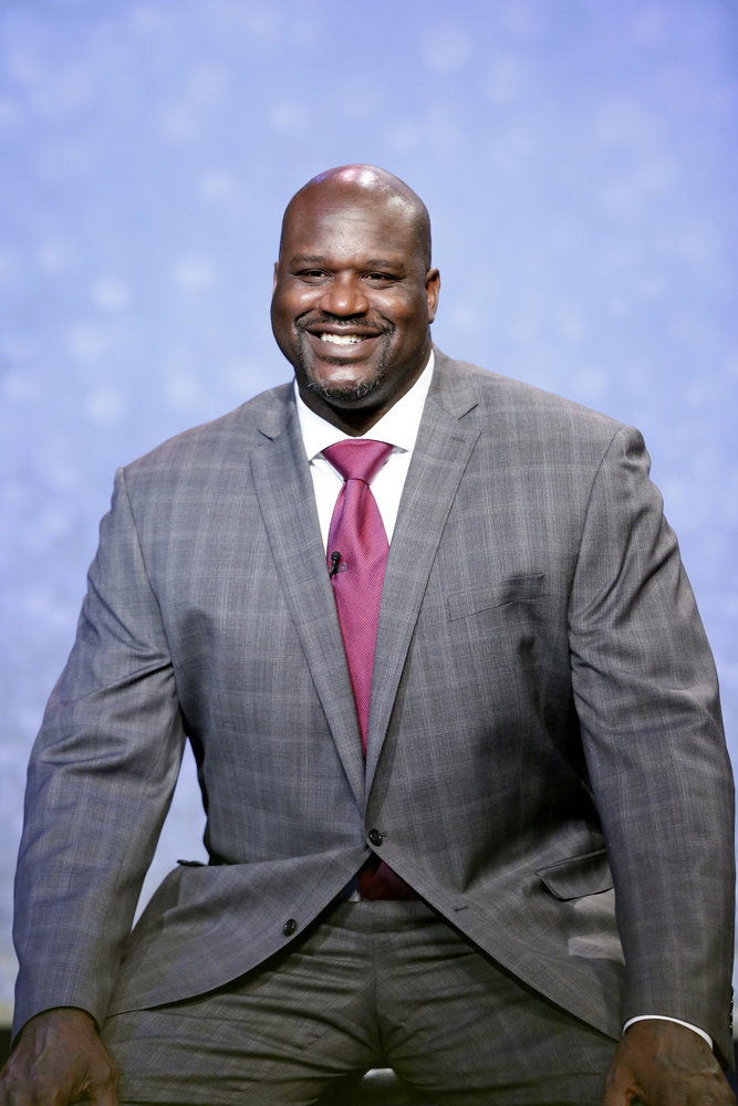 LATE NIGHT WITH SETH MEYERS -- "New Year's Eve Special" -- Pictured: Basketball player Shaquille O'Neal makes New Year's Resolutions during the "Late Night with Seth Meyers New Year's Eve Special", airing on December 31, 2016 -- (Photo by: Lloyd Bishop/NBC)
