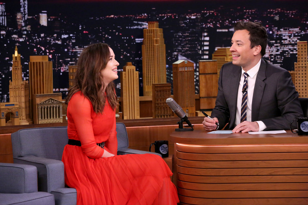 THE TONIGHT SHOW STARRING JIMMY FALLON -- Episode 0614 -- Pictured: (l-r) Actress Dakota Johnson during an interview with host Jimmy Fallon on January 31, 2017 -- (Photo by: Andrew Lipovsky/NBC)