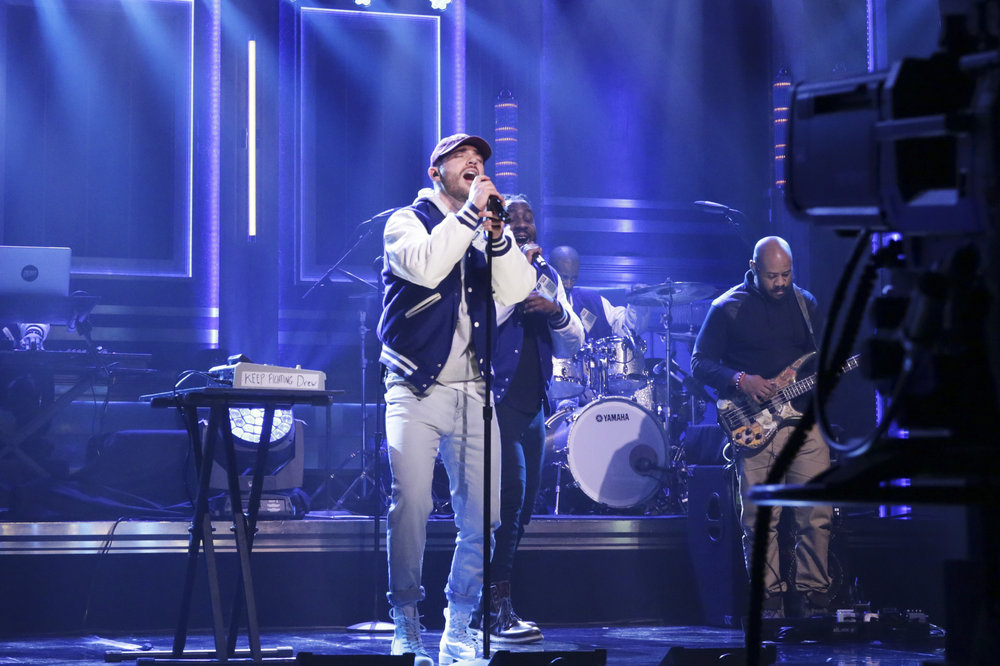 THE TONIGHT SHOW STARRING JIMMY FALLON -- Episode 0611 -- Pictured: Musical guest Jon Bellion performs on January 26, 2017 -- (Photo by: Andrew Lipovsky/NBC)