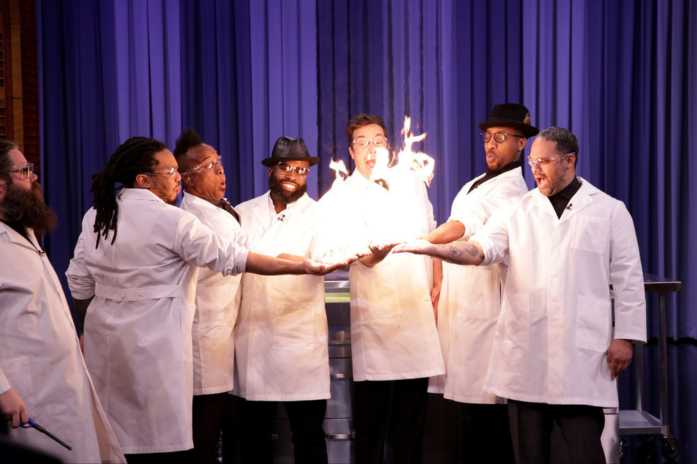 THE TONIGHT SHOW STARRING JIMMY FALLON -- Episode 0607 -- Pictured: (l-r) Science expert Kevin Delaney; Mark Kelley, Kirk "Captain Kirk" Douglas and Tariq "Black Thought" Trotter of The Roots; host Jimmy Fallon; Frank "Knuckles" Water and James "Kamal" Gray of The Roots on January 20, 2017 -- (Photo by: Andrew Lipovsky/NBC)