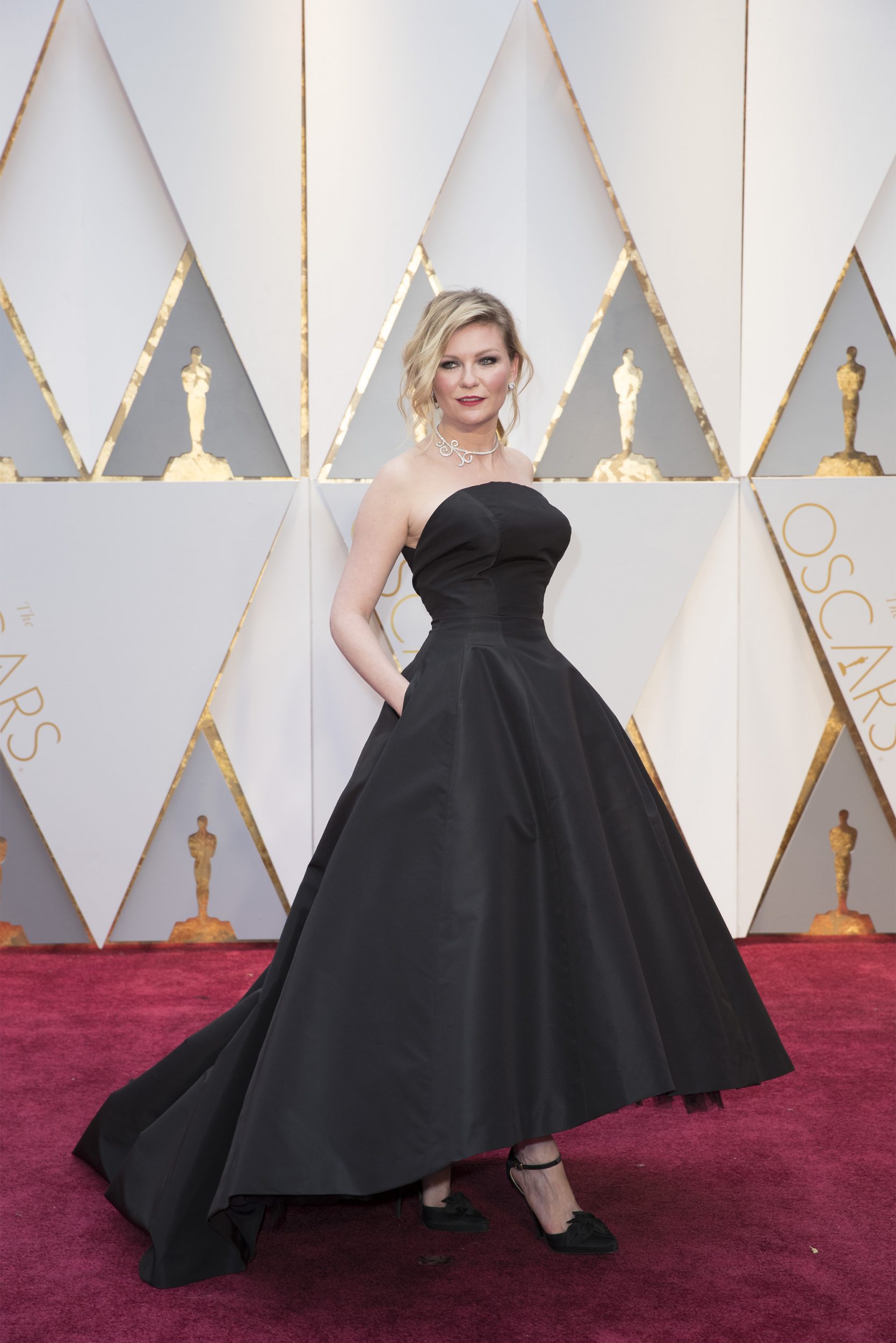 THE OSCARS(r) - The 89th Oscars(r)  broadcasts live on Oscar(r) SUNDAY, FEBRUARY 26, 2017, on the ABC Television Network. (ABC/Tyler Golden) KIRSTEN DUNST