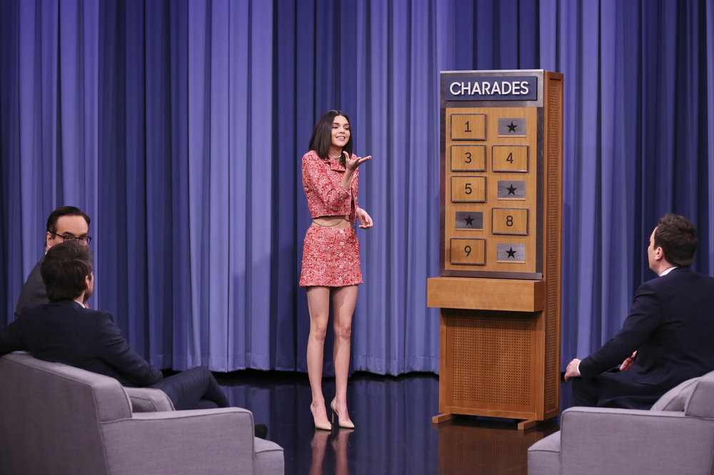 THE TONIGHT SHOW STARRING JIMMY FALLON -- Episode 0624 -- Pictured: (l-r) Announcer Steve Higgins, actor Charlie Day, model Kendall Jenner, and host Jimmy Fallon play Charades on February 14, 2017 -- (Photo by: Andrew Lipovsky/NBC)