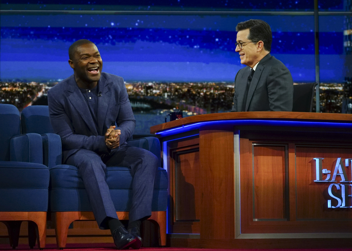 The Late Show with Stephen Colbert airing Thursday Feb. 9, 2017 with David Oyelowo, Taran Killam, and musical performance by Rae Sremmurd. Pictured left to right: David Oyelowo and Stephen Colbert. Photo: Michele Crowe/CBS ©2016CBS Broadcasting Inc. All Rights Reserved