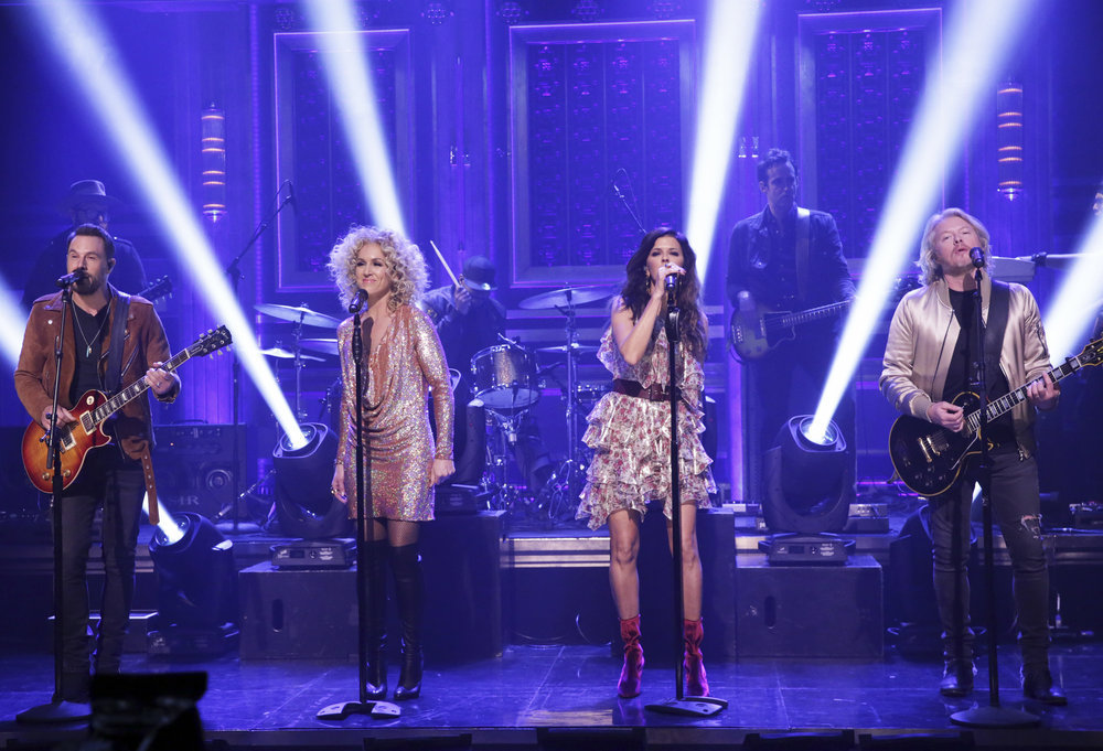THE TONIGHT SHOW STARRING JIMMY FALLON -- Episode 0630 -- Pictured: Musical guest Little Big Town performs on February 23, 2017 -- (Photo by: Andrew Lipovsky/NBC)