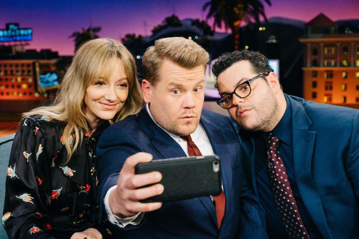 The Late Late Show with James Corden airing Wednesday, March 22, 2017, with guests Judy Greer, Josh Gad, and Maggie Rogers. Pictured: Judy Greer and Josh Gad. Photo: Terence Patrick/CBS ©2017 CBS Broadcasting, Inc. All Rights Reserved