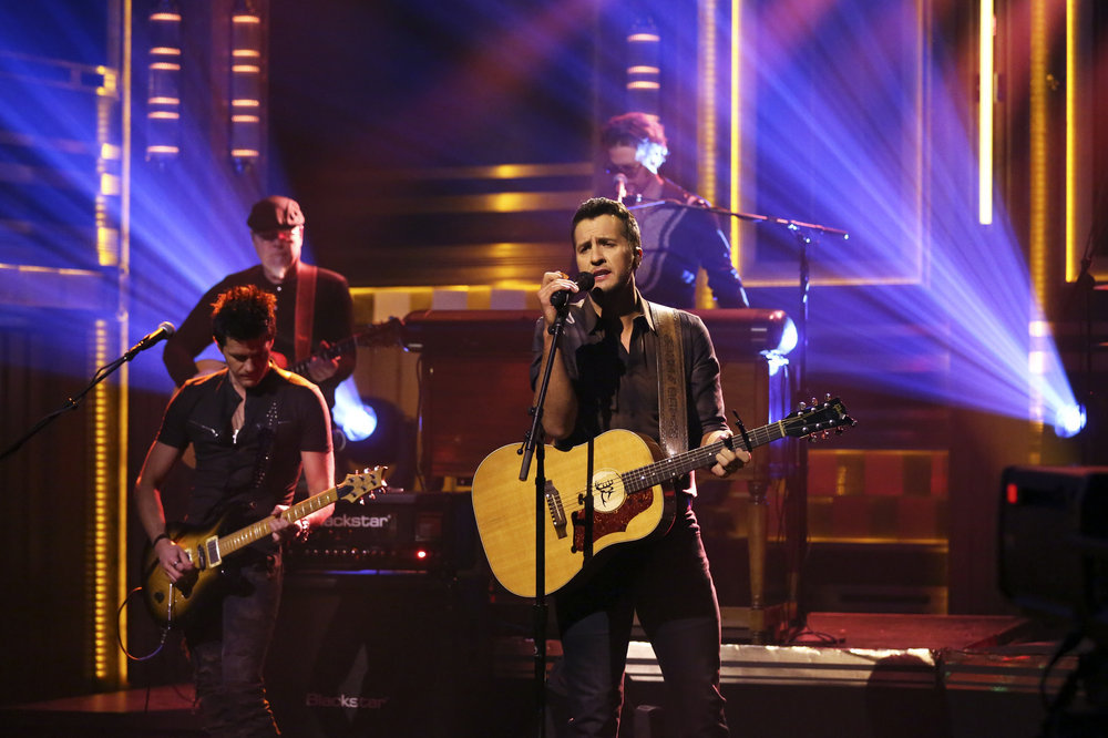 THE TONIGHT SHOW STARRING JIMMY FALLON -- Episode 0635 -- Pictured: Musical guest Luke Bryan performs on March 2, 2017 -- (Photo by: Andrew Lipovsky/NBC)