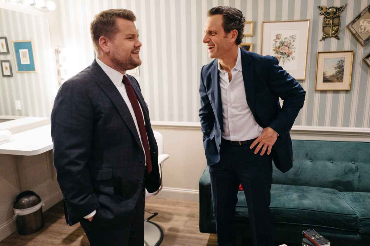 Tony Goldwyn chats in the green room with James Corden during "The Late Late Show with James Corden," Wednesday, March 15, 2017 (12:35 PM-1:37 AM ET/PT) On The CBS Television Network. Photo: Terence Patrick/CBS ©2017 CBS Broadcasting, Inc. All Rights Reserved