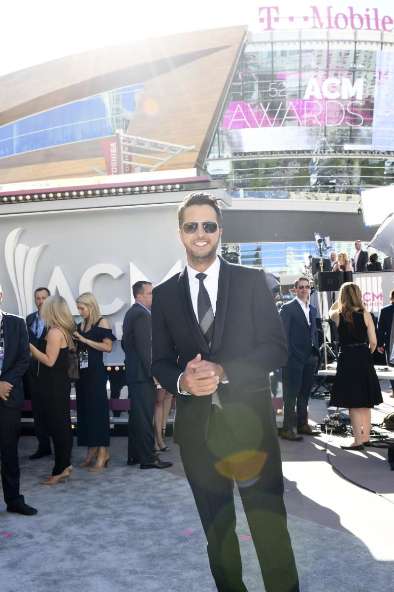 Luke Bryan on the red carpet for THE 52ND ACADEMY OF COUNTRY MUSIC AWARDS®, scheduled to air LIVE from T-Mobile Arena in Las Vegas Sunday, April 2 (live 8:00-11:00 PM, ET/delayed PT) on the CBS Television Network. Photo: Michele Crowe/CBS ©2017 CBS Broadcasting, Inc. All Rights Reserved