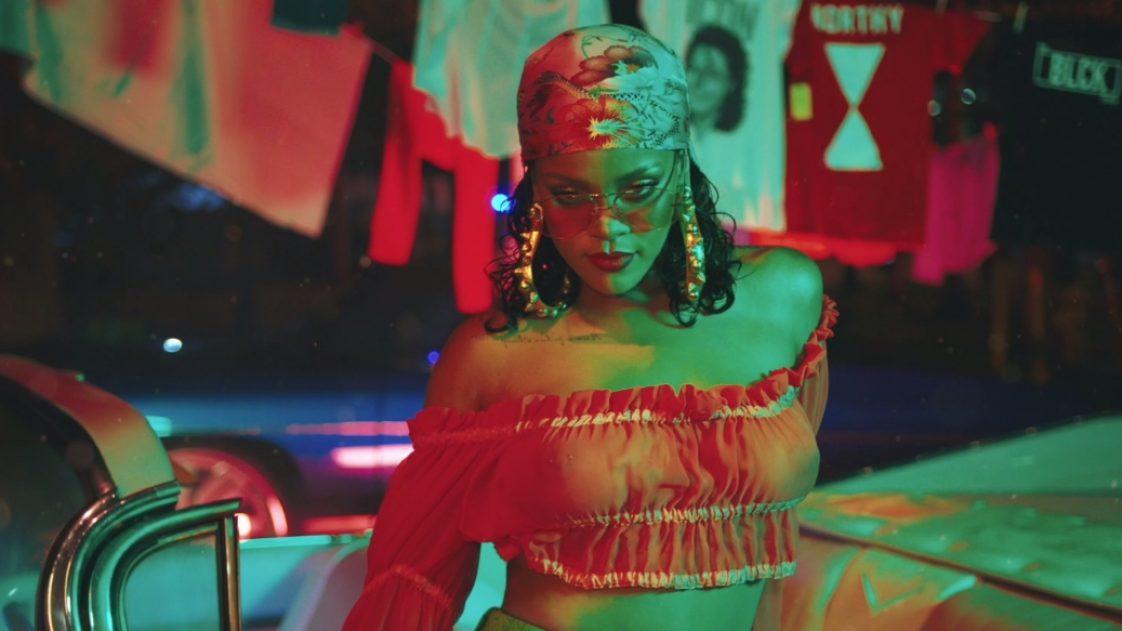 DJ Khaled, Rihanna & Bryson Tiller’s "Wild Thoughts" Spends 4...