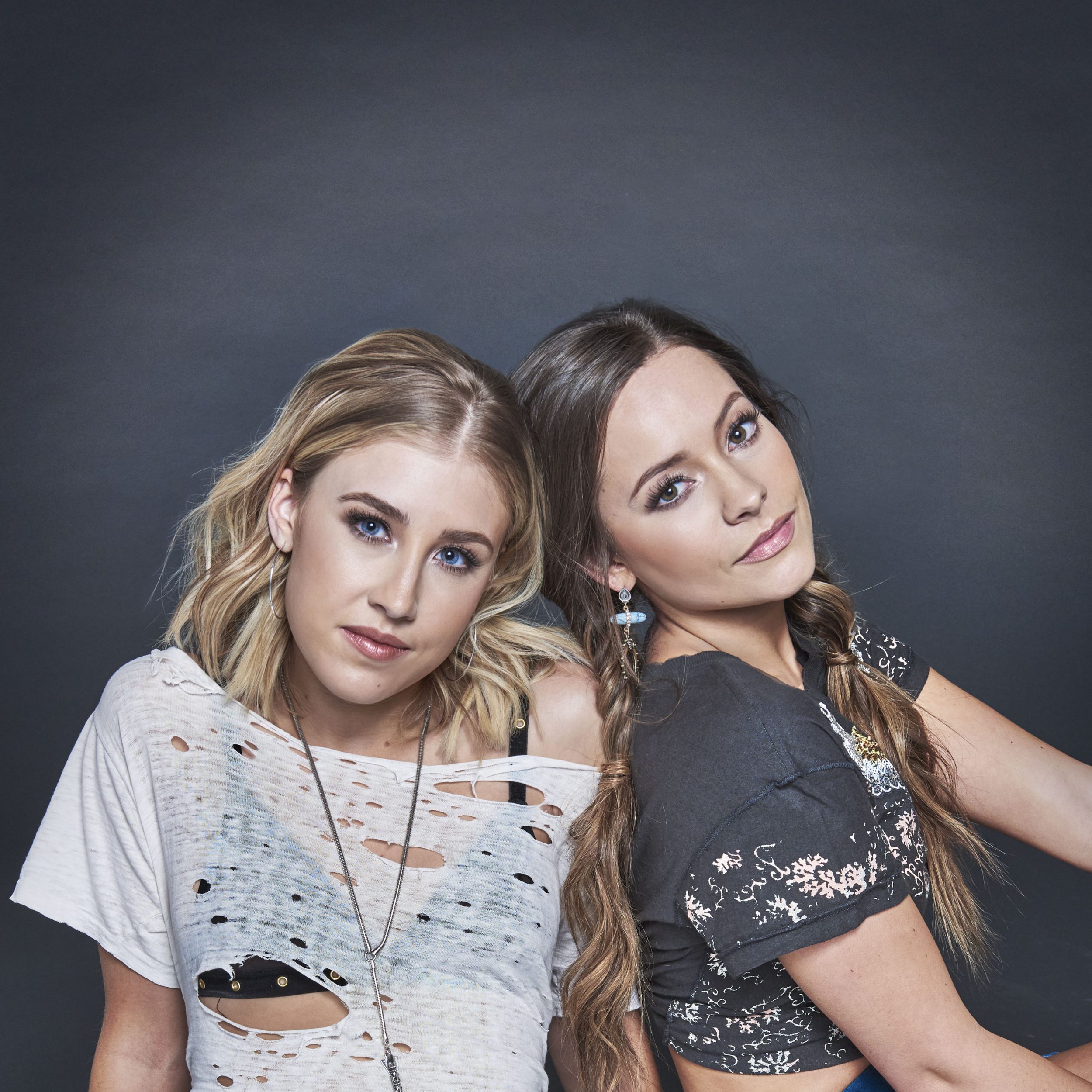 Maddie & Tae. Friends обложка. Альбом Мэдди. Maddie & Tae - girl in a Country Song. Dont friend