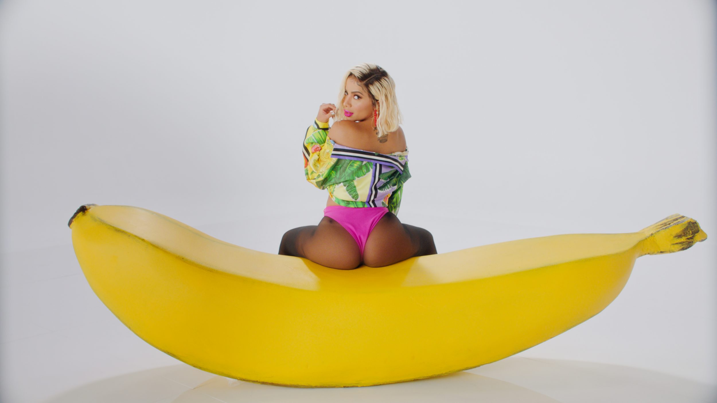 Banana hammock gif