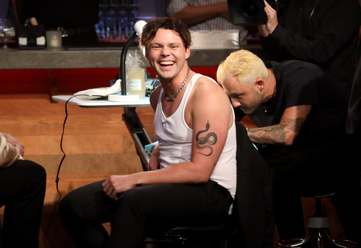 5 Seconds Of Summer Performs Plays Tattoo Roulette On Corden S