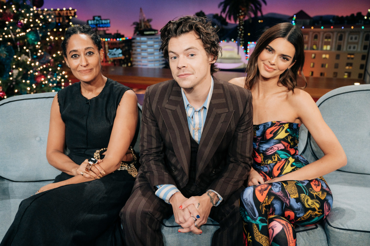 Harry Styles Hosted, Talked With Kendall Jenner, Performed ...