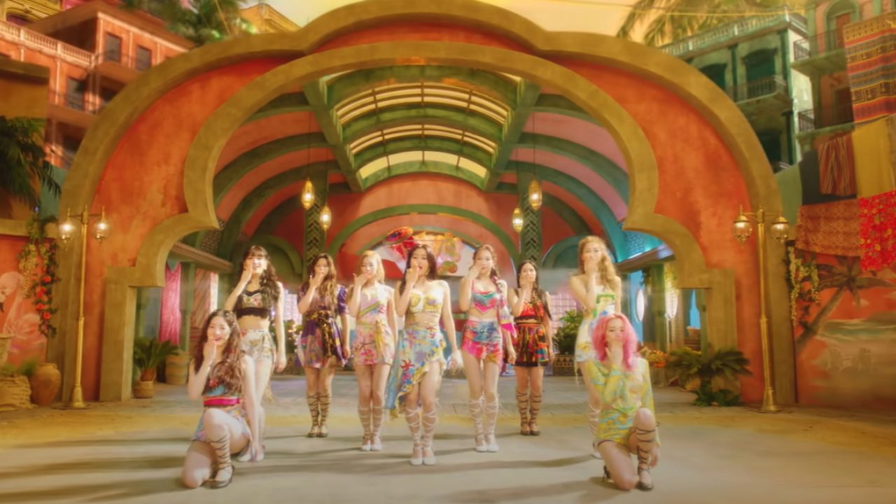 Twice S Alcohol Free Earns 7 On Global Youtube Music Videos Chart Following Late Week Release