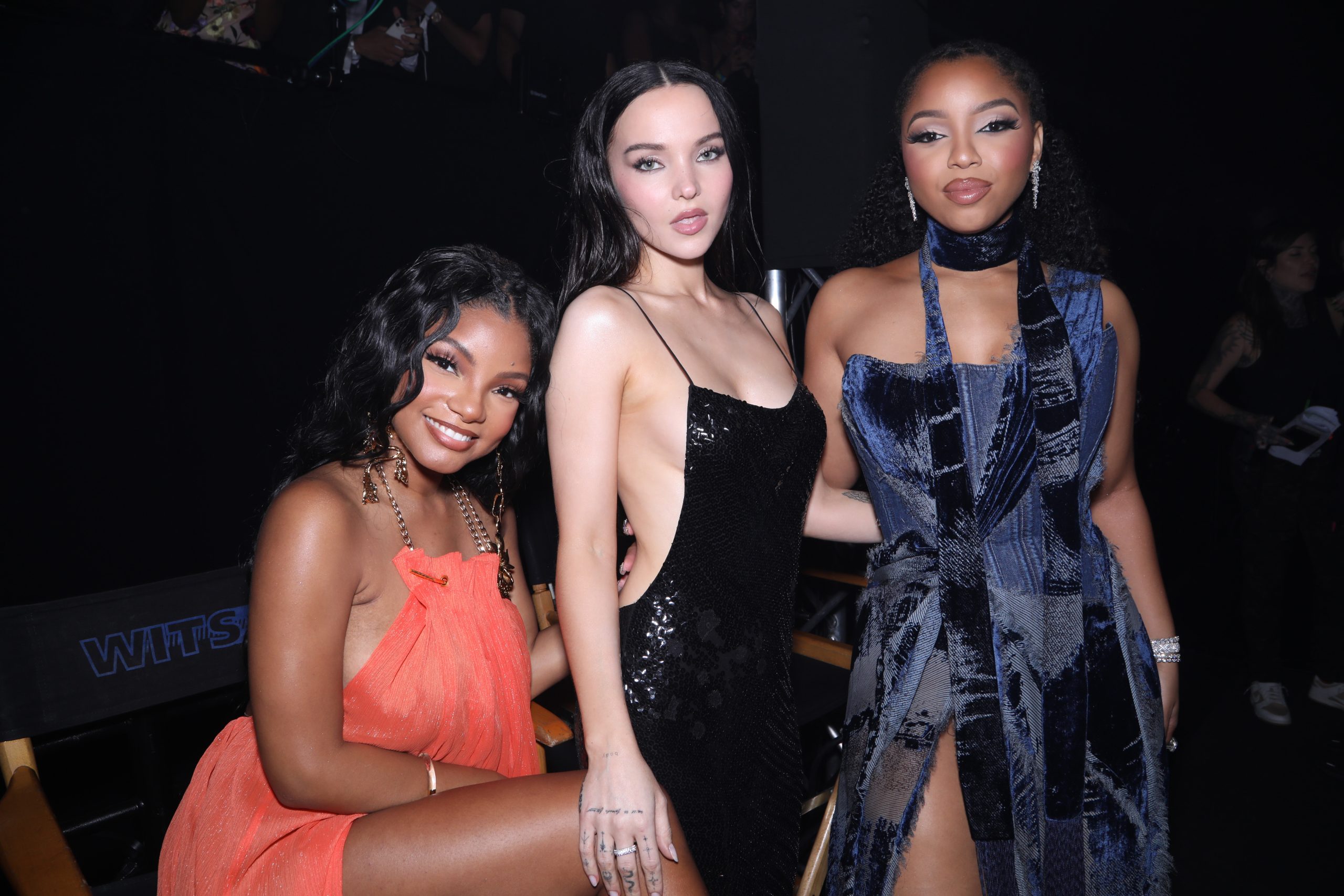 Chloe X Halle Bailey, Dove Cameron Connect At MTV Video Music Awards, Stun  In Group Pictures